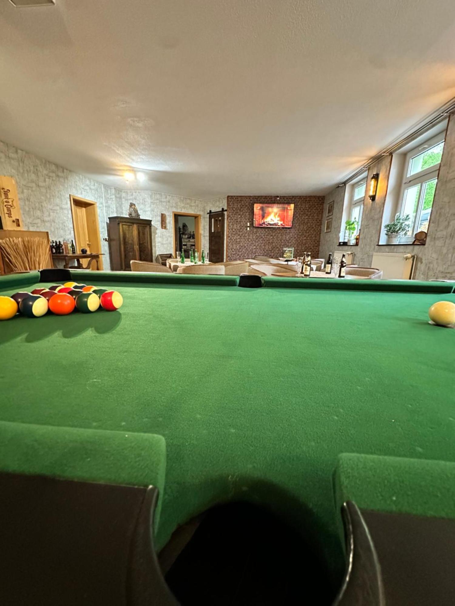 Landhotel Peters Canow Экстерьер фото